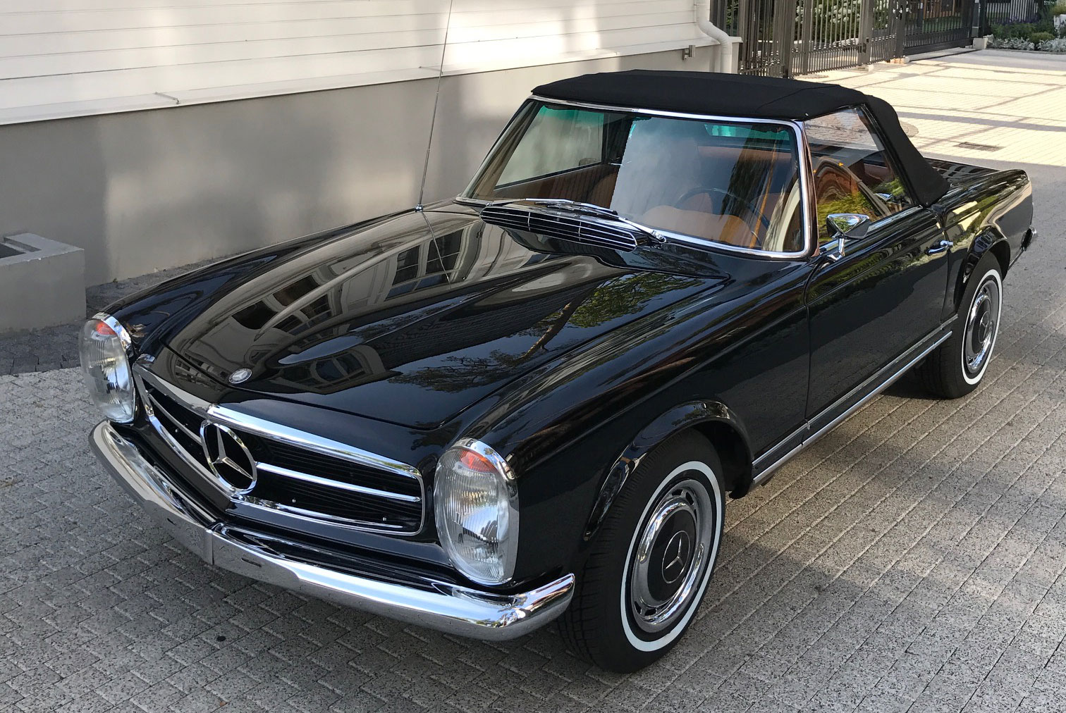 Mercedes Benz 280SL w113 automatic 1970