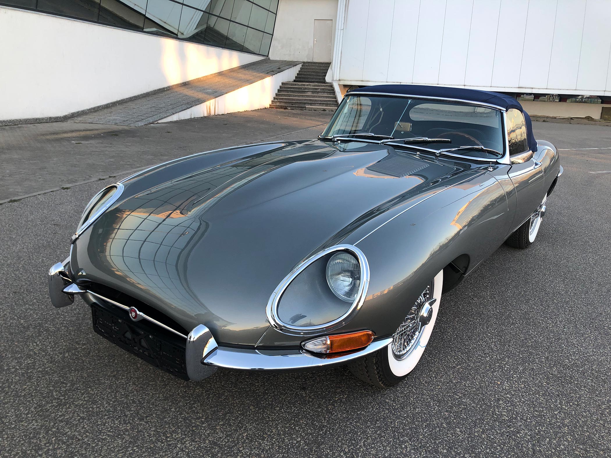 Jaguar E-type Series 1 1962