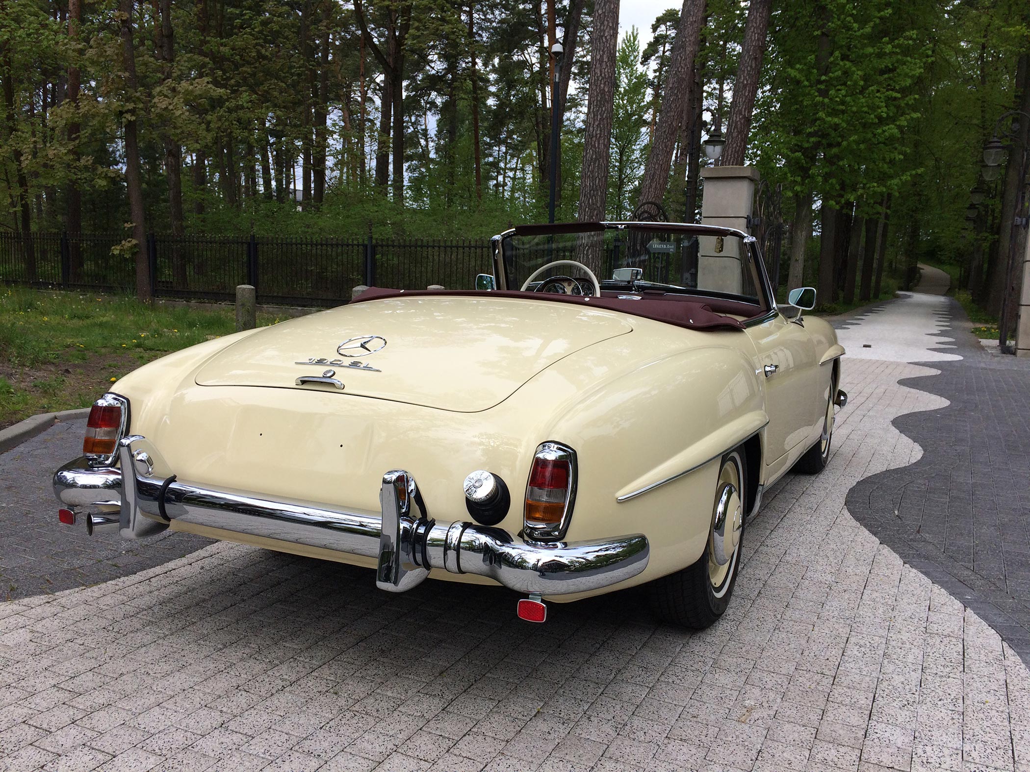 Mercedes 190SL