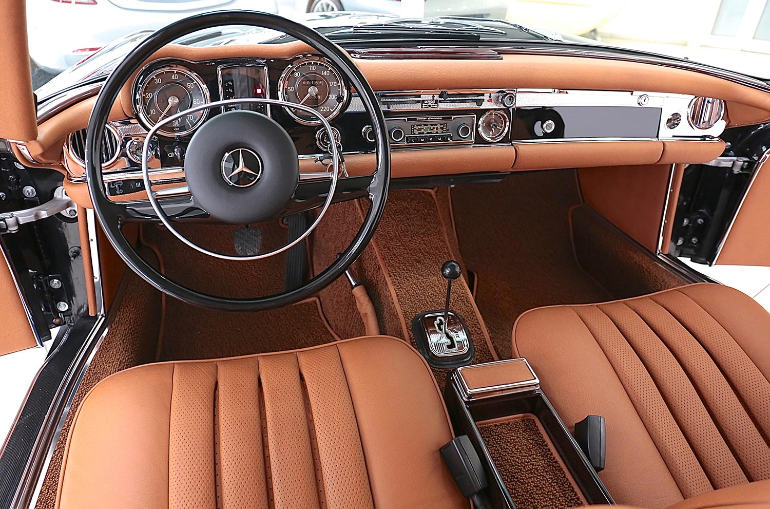 Mercedes Benz 280SL w113 automatic 1970