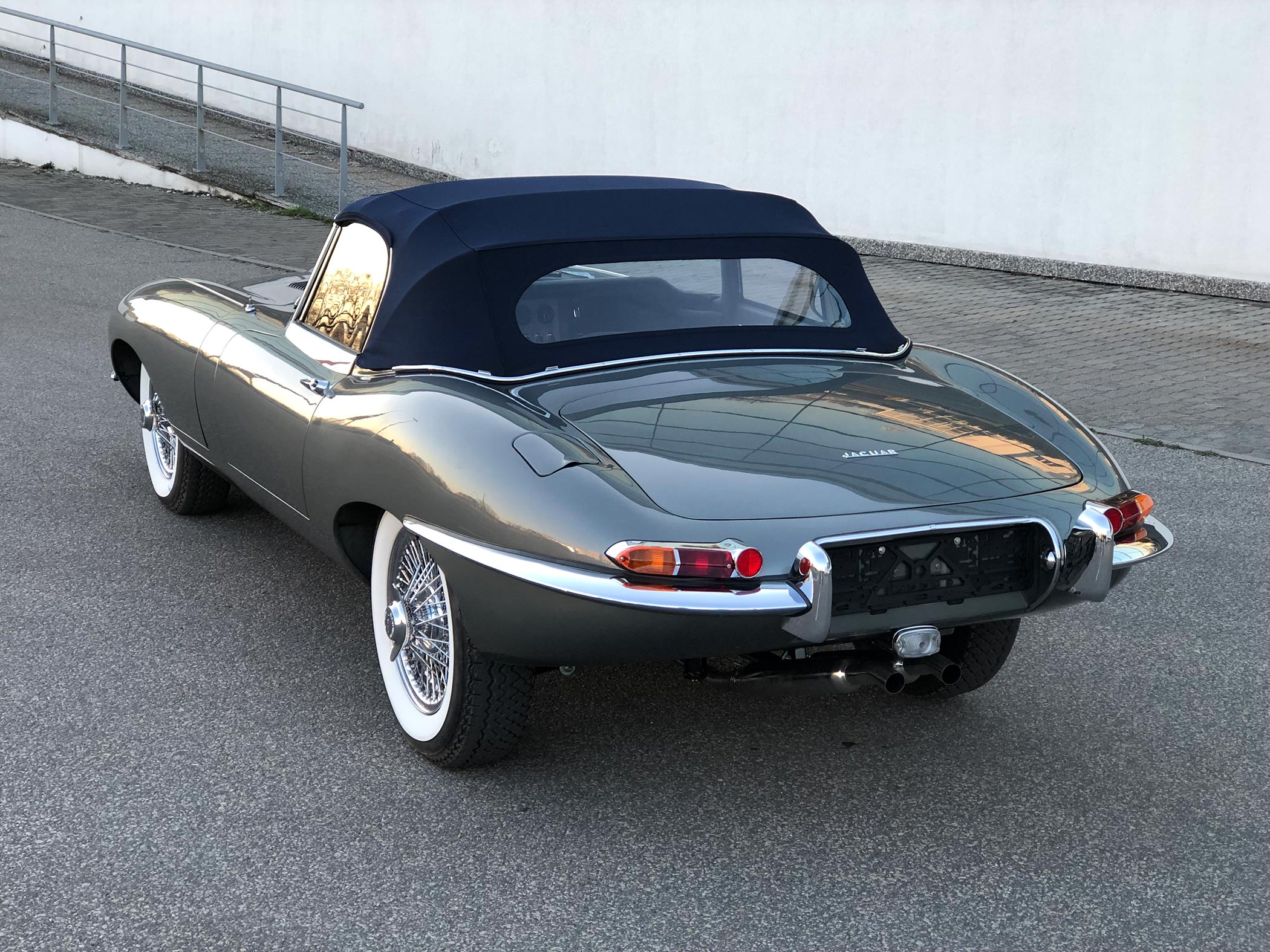 Jaguar E-type Series 1 1962